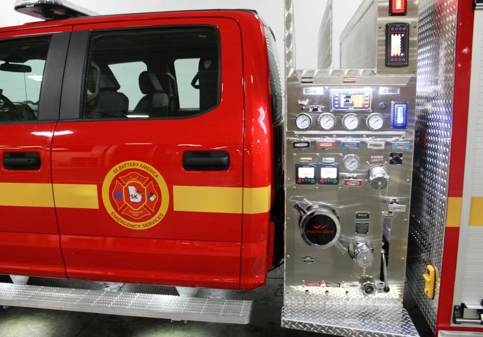 3-fouts-bros-sk-battery-america-fire-brigade-fouts-FOUR-pump-scaled 3-fouts-bros-sk-battery-america-fire-brigade-fouts-FOUR-pump-scaled